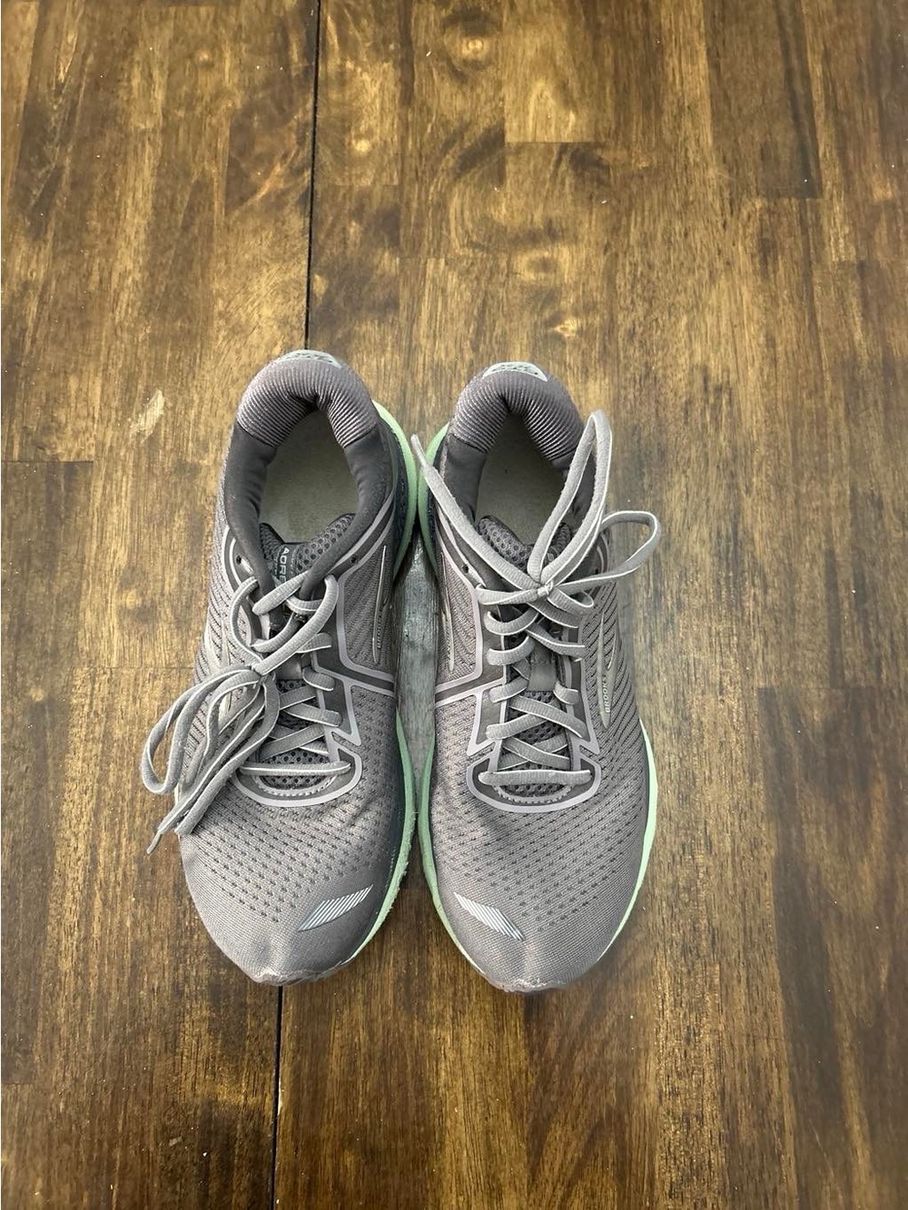Brooks Women's Gray Running Shoes with Mint Midsole